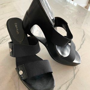 Calvin Klein Platform Wedge Slide Sandals w/Patent and Chrome Accents Size 9